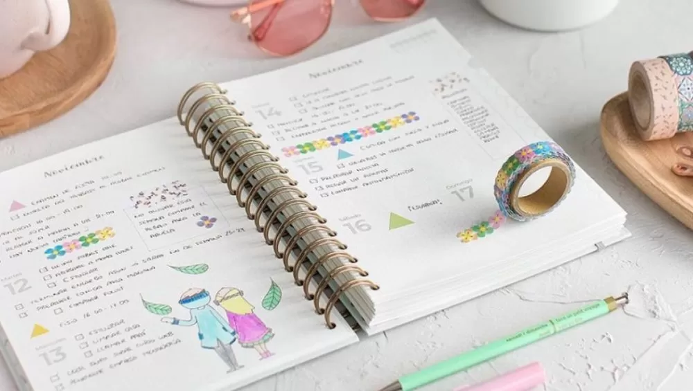 Tận dụng tối đa các phụ kiện bàn làm việc